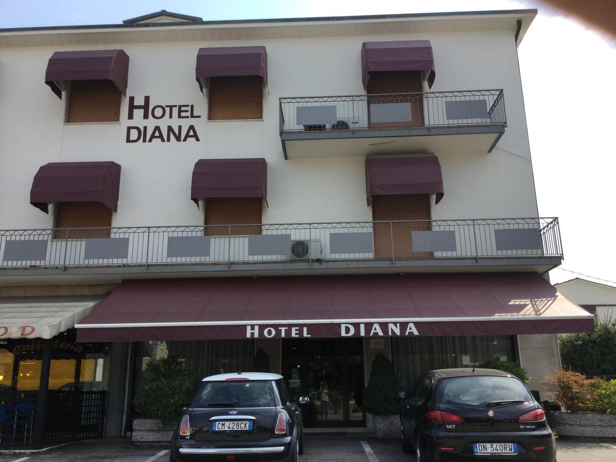 Albergo Diana Legnaro Exterior foto